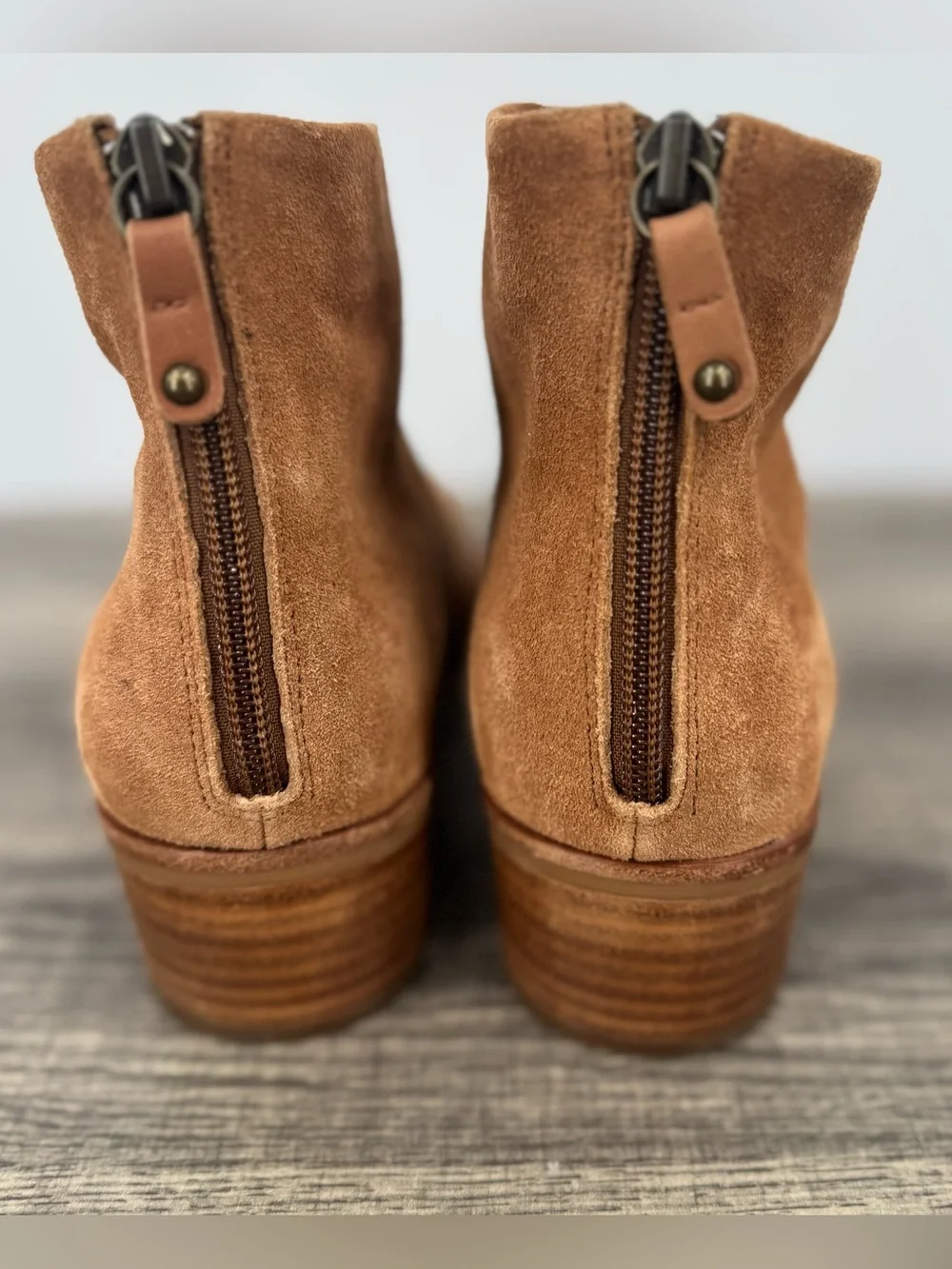 Soludos venetian suede